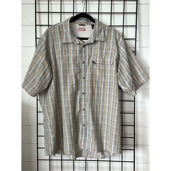 VTG Wrangler Premium Quality Shirt Mens XL Short Sleeves Plaid Button Down - Picture 1 of 11